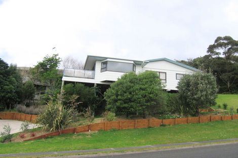 Photo of property in 311 Onemana Drive, Onemana, Whangamata, 3691