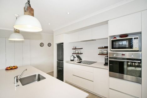 Photo of property in 260 Coronation Avenue, Welbourn, New Plymouth, 4310