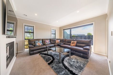 Photo of property in 51 Endeavour Drive, Whitby, Porirua, 5024