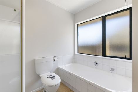 Photo of property in 19 Old Park Place, Takanini, 2112