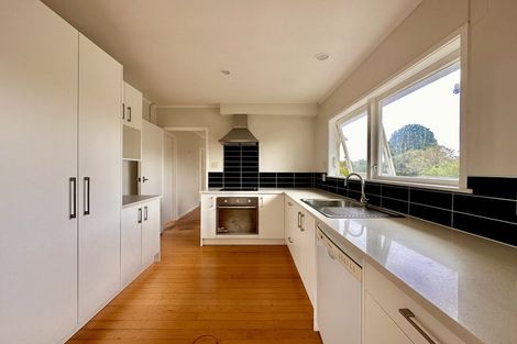 Photo of property in 54 Triangle Road, Massey, Auckland, 0614