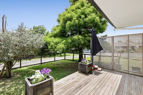 Photo of property in Peninsula Primary School, 61 Wharf Road, Te Atatu Peninsula, Auckland, 0610