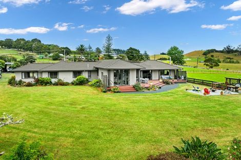 Photo of property in 29 Pataua Road North, Whareora, Whangarei, 0175