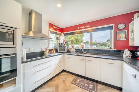 Photo of property in 4 Cabin Lane, Whitby, Porirua, 5024