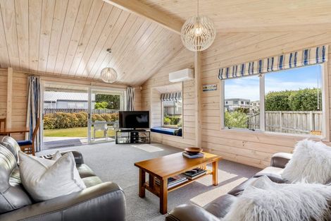 Photo of property in 16 The Dunes, Pauanui, Hikuai, 3579