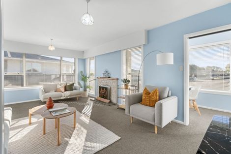 Photo of property in 63 Denise Crescent, Hornby, Christchurch, 8042