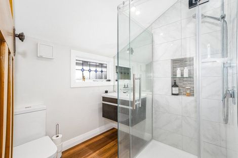 Photo of property in 61 Oroua Street, Eastbourne, Lower Hutt, 5013