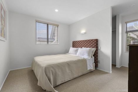 Photo of property in 3 Poplar Grove, Thorndon, Wellington, 6011