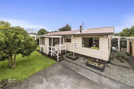 Photo of property in 94b Clevedon Road, Papakura, 2110