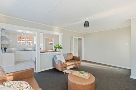 Photo of property in 452 Carrington Street, Upper Vogeltown, New Plymouth, 4310