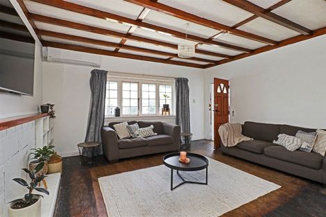 Photo of property in 811 Fitzroy Avenue, Mahora, Hastings, 4120