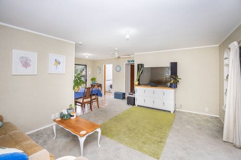 Photo of property in 91b Oakfield Crescent, Pukete, Hamilton, 3200