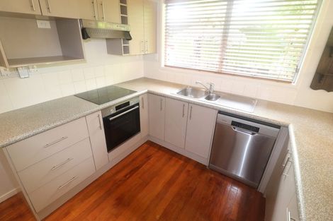Photo of property in 25 Gladys Avenue, Glenfield, Auckland, 0629