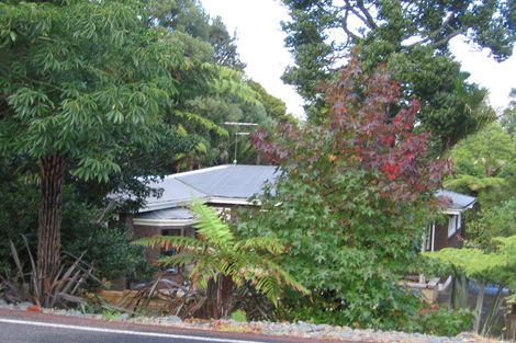 Photo of property in 124 Woodlands Park Road, Titirangi, Auckland, 0604