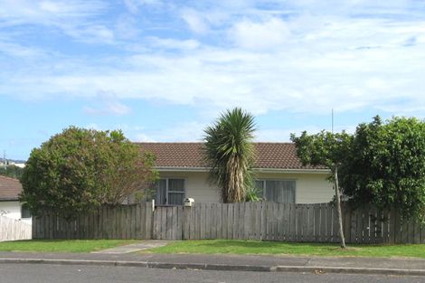 Photo of property in 36 Cedar Heights Avenue, Massey, Auckland, 0614
