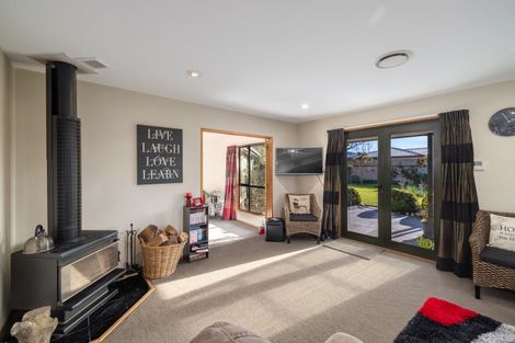 Photo of property in 22 Fairhurst Place, Rolleston, 7614