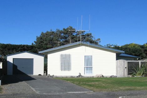 Photo of property in 10 Health Camp Road, Otaki Beach, Otaki, 5512