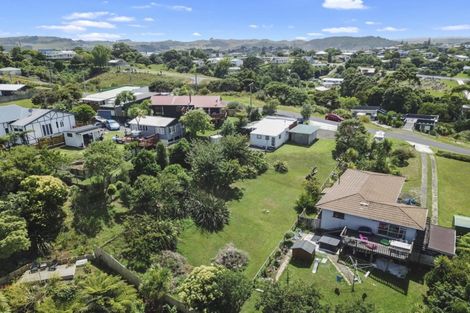 Photo of property in 15 Point Street, Raglan, 3225