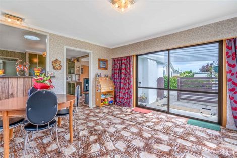 Photo of property in 19 Adamson Crescent, Glengarry, Invercargill, 9810