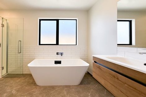 Photo of property in 15 Mccahon Lane, Rolleston, 7615