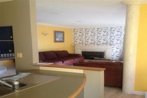 Photo of property in 2 Portchester Close, Bethlehem, Tauranga, 3110