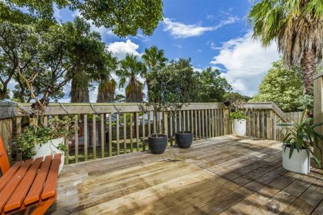 Photo of property in 104 Calliope Road, Stanley Point, Auckland, 0624