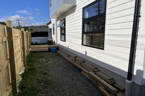 Photo of property in 4c Pohutukawa Street, Woburn, Lower Hutt, 5010