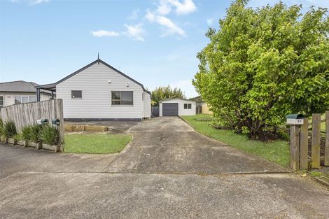 Photo of property in 70 Hutchinsons Road, Bucklands Beach, Auckland, 2014