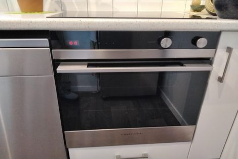 Photo of property in 1/21 Bloomfield Terrace, Hutt Central, Lower Hutt, 5010