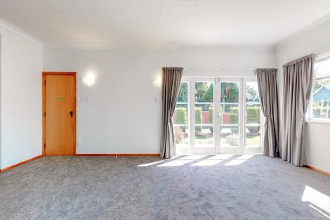 Photo of property in 21 Military Road, Boulcott, Lower Hutt, 5010