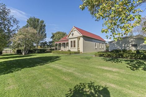Photo of property in 137 Egmont Road, Hillsborough, New Plymouth, 4372