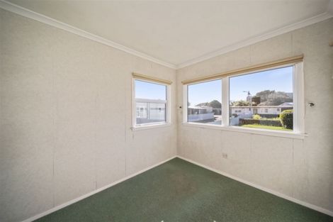 Photo of property in 12 Grey Street, Hawera, 4610