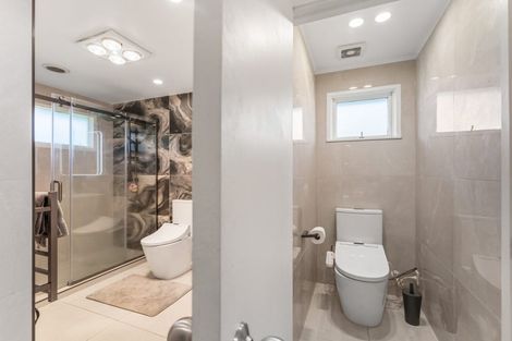 Photo of property in 36 Sunline Avenue, Massey, Auckland, 0614