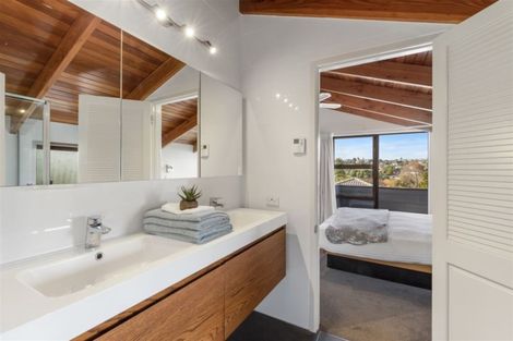 Photo of property in 1/16 Rossmore Terrace, Murrays Bay, Auckland, 0630