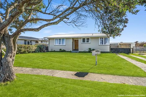 Photo of property in 55 Titoki Street, Castlecliff, Whanganui, 4501