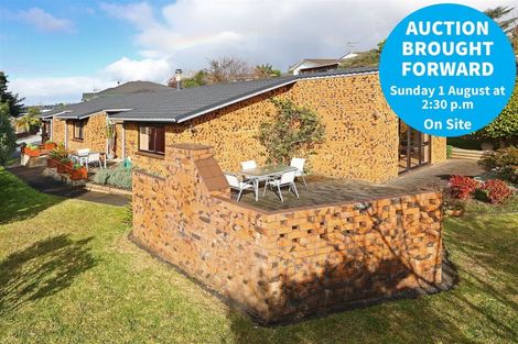 Photo of property in 13 Vintage Drive, Henderson, Auckland, 0612