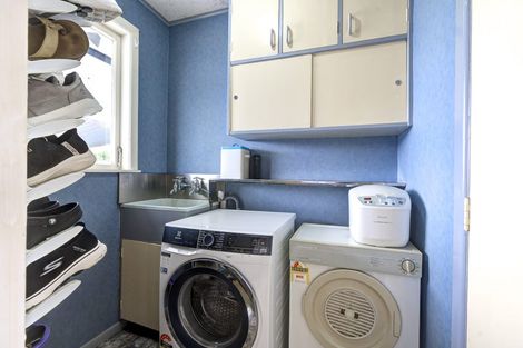 Photo of property in 37 Yvonne Street, Melville, Hamilton, 3206