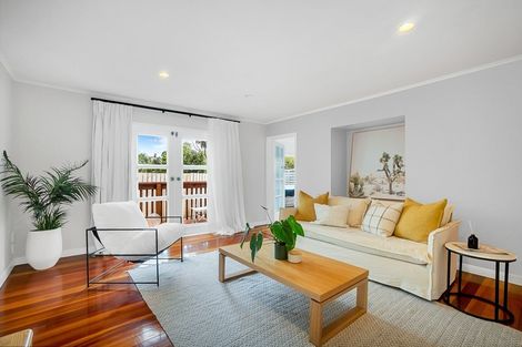 Photo of property in 36a Hereford Street, Te Atatu Peninsula, Auckland, 0610