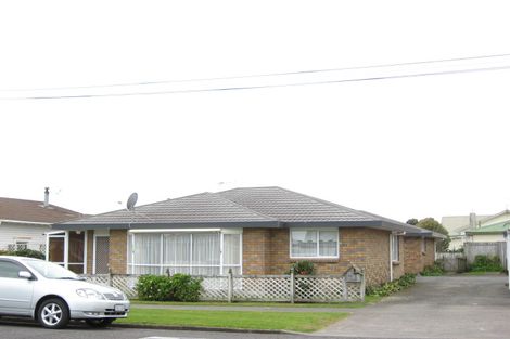 Photo of property in 2/39 Sackville Street, Fitzroy, New Plymouth, 4312