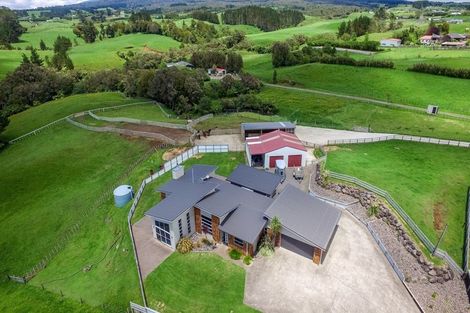 Photo of property in 1375 Carrington Road, Hurworth, New Plymouth, 4371