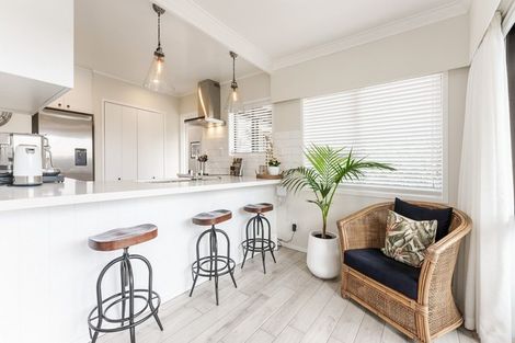 Photo of property in 2a Empire Road, Orewa, 0931