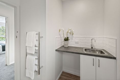 Photo of property in 112 Wainoni Road, Avondale, Christchurch, 8061