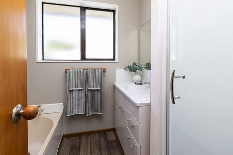 Photo of property in 2/84a Withells Road, Avonhead, Christchurch, 8042