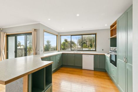 Photo of property in 9 Webber Street, Paraparaumu Beach, Paraparaumu, 5032