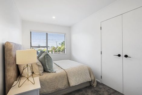 Photo of property in 2/57 Moana Avenue, One Tree Hill, Auckland, 1061