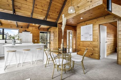 Photo of property in 37a Collins Road, Melville, Hamilton, 3206