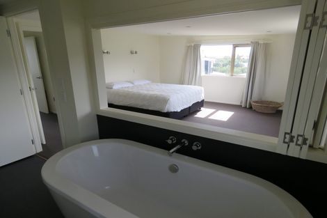 Photo of property in 5 The Parade, Okarito, Whataroa, 7886