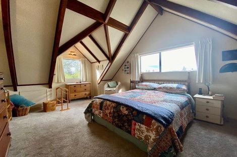 Photo of property in 8 Escort Grove, Awapuni, Palmerston North, 4412