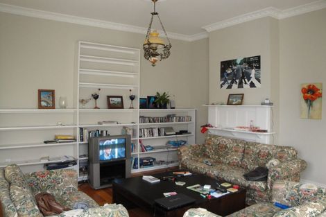 Photo of property in 336 The Terrace, Te Aro, Wellington, 6011