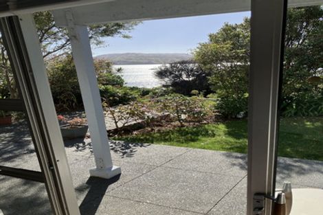 Photo of property in 186 Paremata Road, Paremata, Porirua, 5024